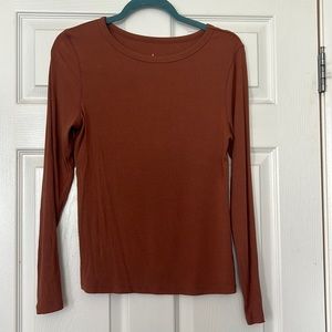 Burnt orange/terra-cotta long sleeve ribbed shirt